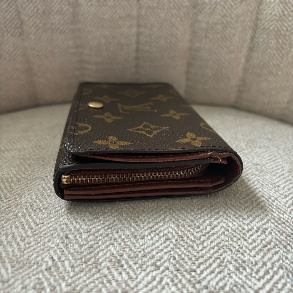 Louis Vuitton Brown Monogram Wallet with Gold Hardware - Picture 6 of 8